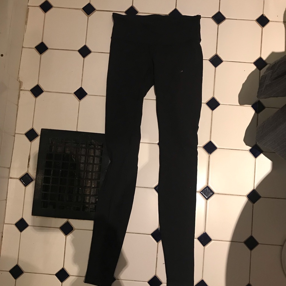 Lululemon wunder under low rise